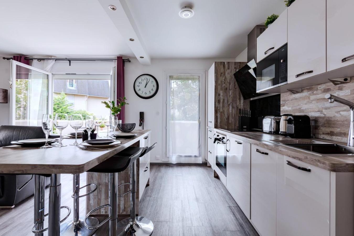 Charmant Refuge Avec Jardin, A 6 Minutes A Pied Du Metro Creteil L Echat-Lovely Retreat With Garden, Located A 6-Minute Walk From Creteil L Echat Metro Station Ngoại thất bức ảnh