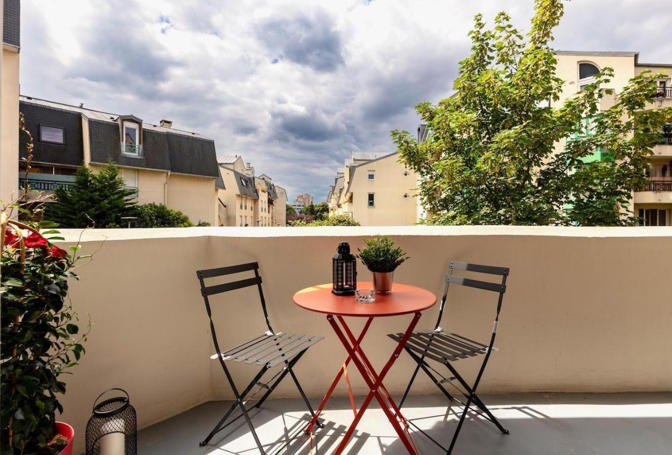 Charmant Refuge Avec Jardin, A 6 Minutes A Pied Du Metro Creteil L Echat-Lovely Retreat With Garden, Located A 6-Minute Walk From Creteil L Echat Metro Station Ngoại thất bức ảnh